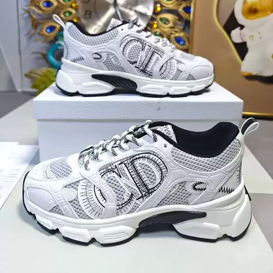 Thick-Soled Height-Increasing Casual Sports Dad Shoes for Women, Spring Internet Celebrity Style, Breathable Trendy Couple Shoes