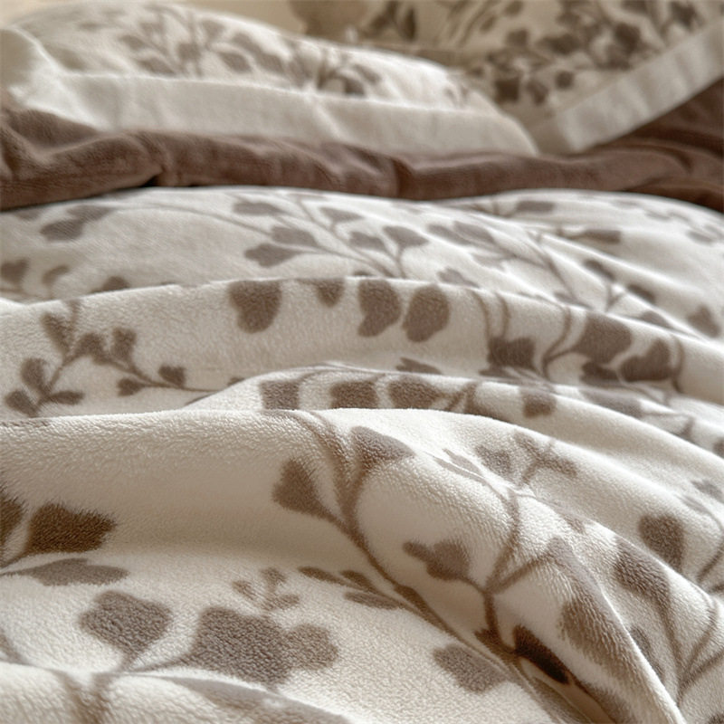 5.5kg Heavy │ Class a Thickeneded Milk Velvet Four-Piece Winter Warm Velvet Quilt Cover Coral Velvet Bedding