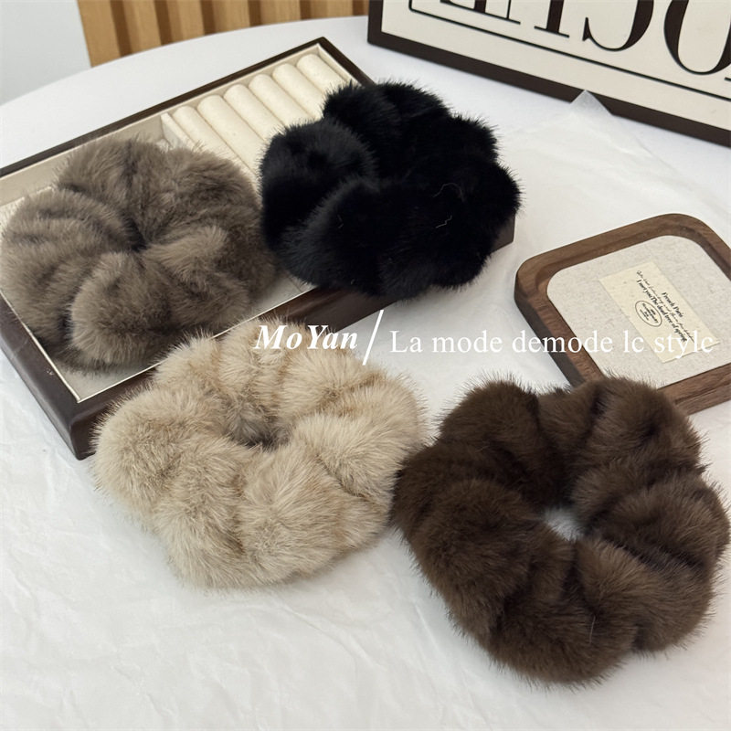 Korean-Style Faux Mink Fur Plush Scrunchie Bun Hair Tie for Women, High-Elasticity Hair Band with Flower Design