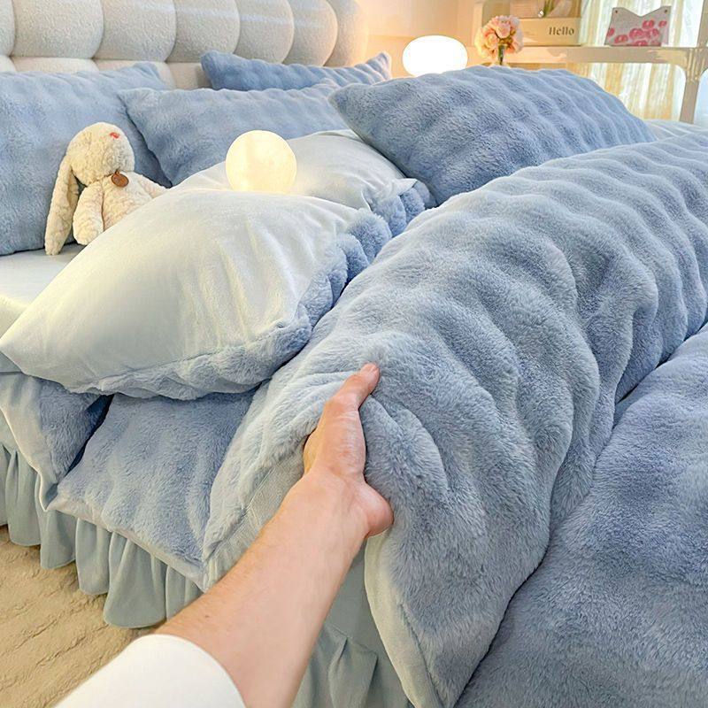 Milk Velvet Four-Piece Bed Skirt Set, Winter Warm Crystal Velvet Bed Bed Sheets, Quilt Cover, Coral Velvet Three-Piece Set, Korean Style Thickeneded