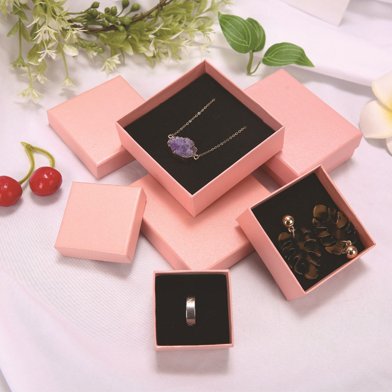 Spot wholesale pink jewelry box cover ring earrings necklace earring box solid color jewelry box