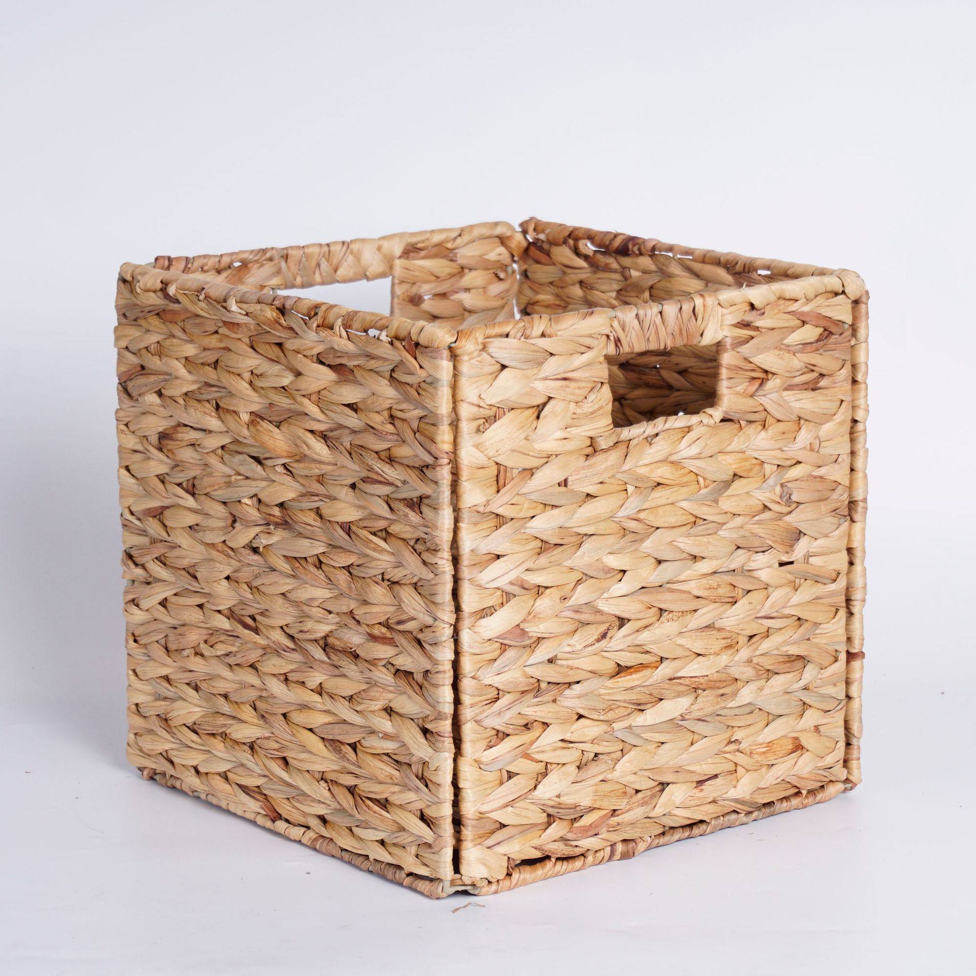 High Quality Water Hyacinth Grass Storage Frame Grass Braided Storage Basket Storage Basket Foldable Storage Basket Amazon Hot Sale