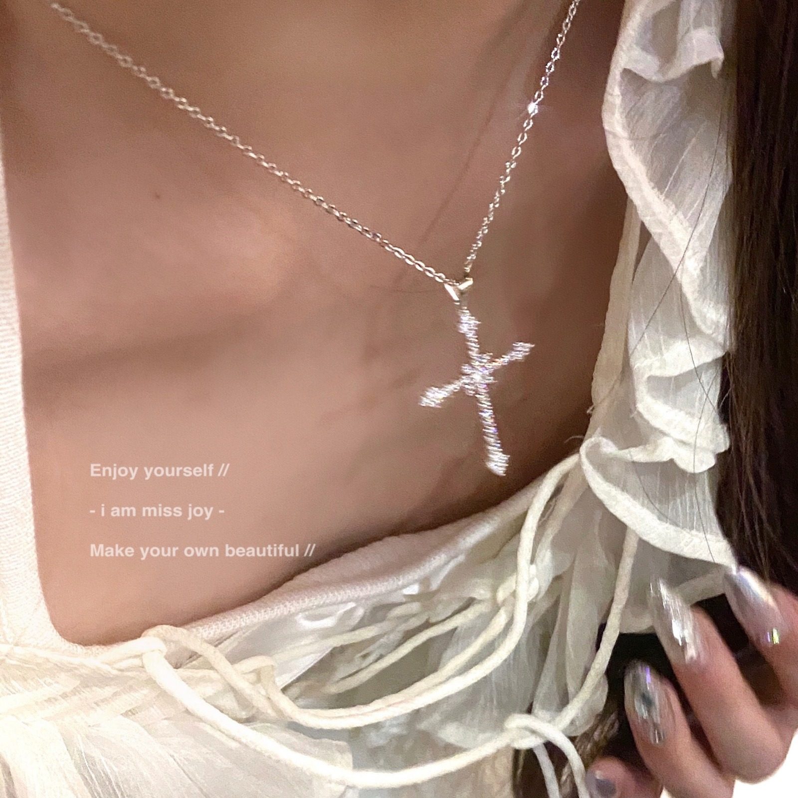 Starburst Cross Necklace Cold Style Sweet Cool High-End Texture Zircon Flash Diamond Necklace Personalized Pendant