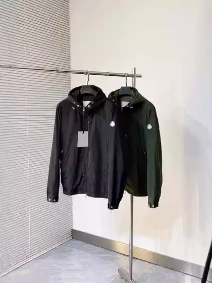2024 Spring and Autumn High end Light Luxury Hooded Jacket Men's European Station Trendy Brand Jacket Loose Solid Color Versatile Men's Trendy