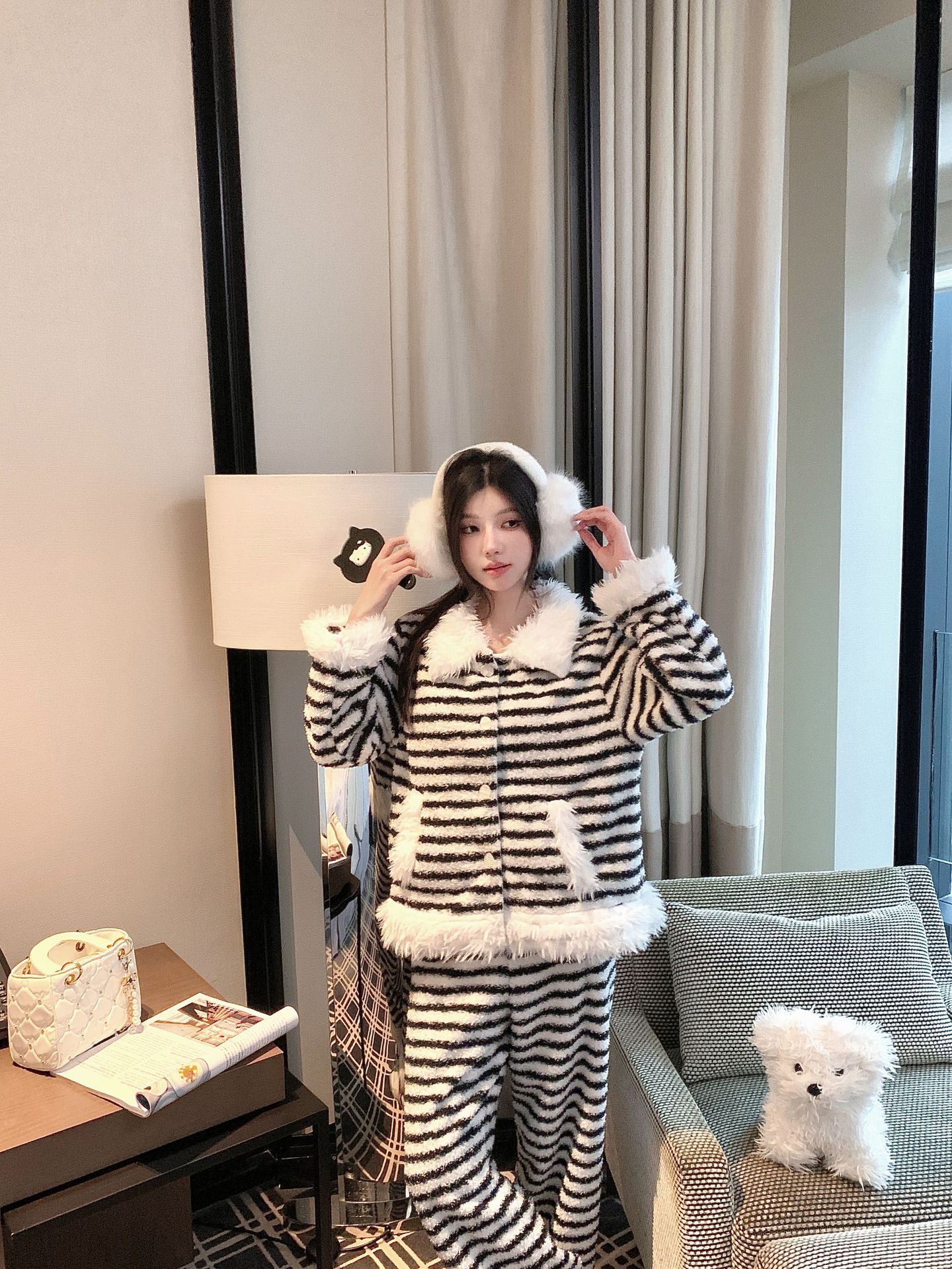 毛绒睡衣秋冬季新款珊瑚绒睡衣女甜美风加厚双面绒家居服套装