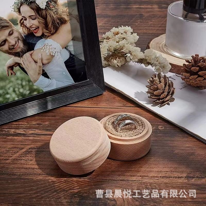 Casual Wooden Round Ring Box Earrings Jewelry Storage Box Wedding Solid Wood Ring Box Wooden Baby Toothbrush Box