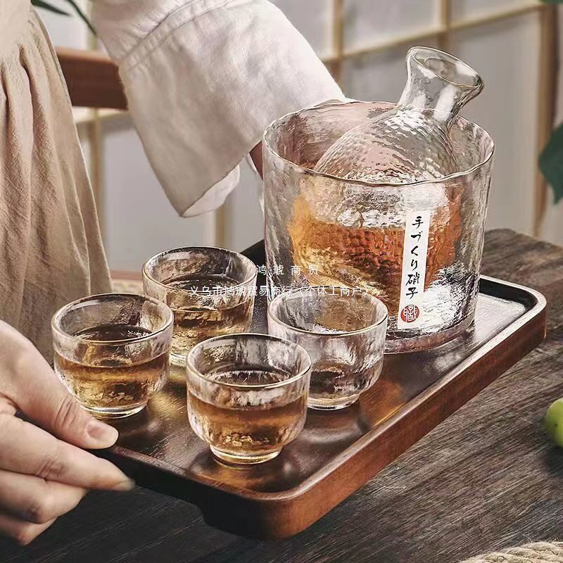 Japanese-Style Sake Set with Rice Wine Cups, Warming Sake Pot, Wine Utensils, Fruit Glass Cup, Wooden Stopper, Creative and Unique