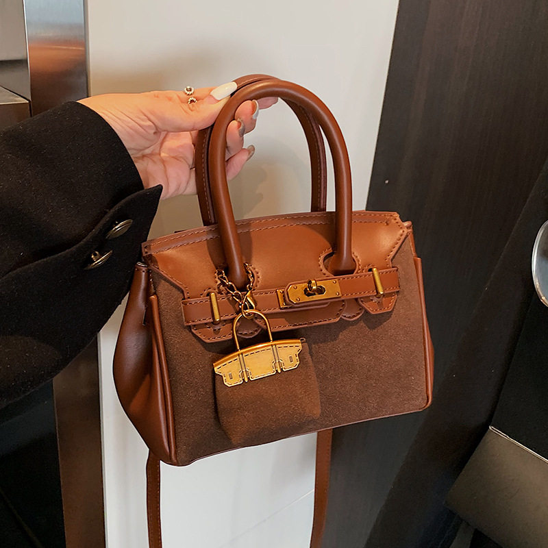 O1CN01ftTz2y2IRDN7niwCp !!2207805539282 0 cib