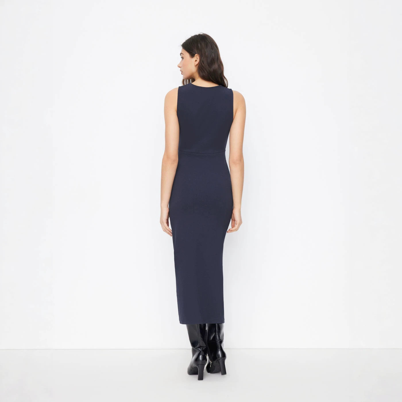 Knot Detail Bodycon Dress Sleeveless Round Neck Side Slit Knitted Fabric Elegant Style Perfect for Parties and