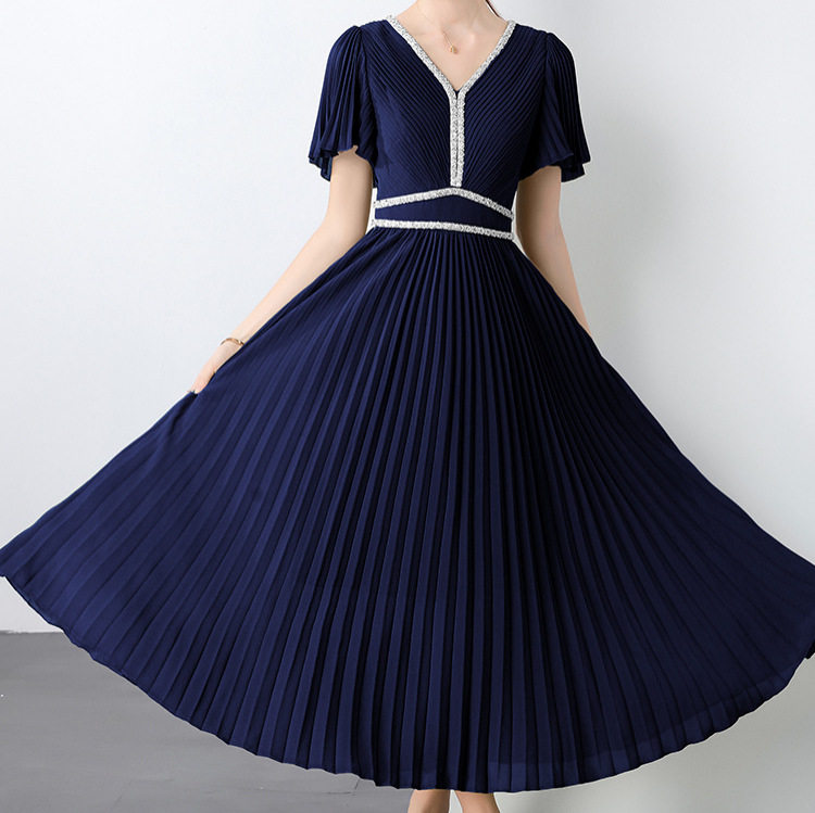 Elegant V Neck Short Sleeve Dress Rhinestone Embellished Waist Defining Pleated Long Skirt Perfect for Formal