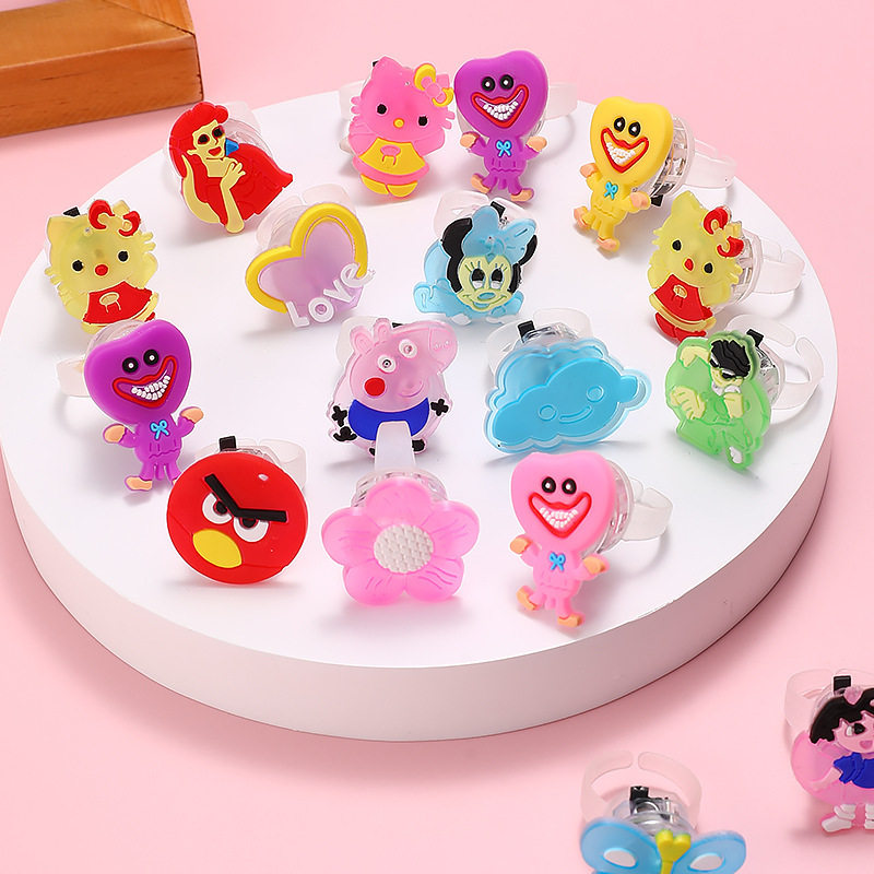 卡通软胶戒指 发光戒指 LED手指灯 闪光手指灯 地摊热卖玩具批发