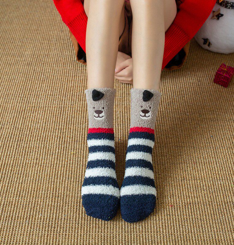 日系圣诞地摊袜子刺绣立体家居珊瑚绒卡通加厚毛巾地板半边绒女袜