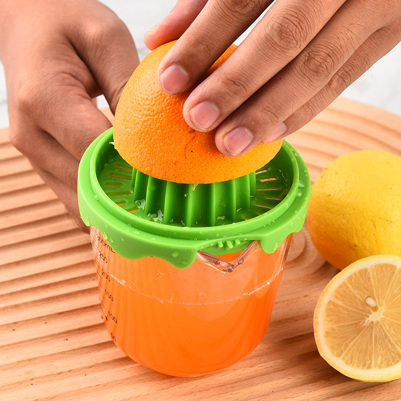 Factory wholesale lemon juicer household small creative juicer portable manual juicer orange squeezer