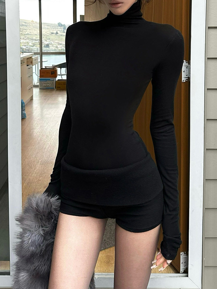 In-Stock Pure and Sexy High-Neck, Off-Shoulder, Slim-Fit Long-Sleeve Top with Slim-Fit Waist-Cinching Knit Shorts Two-Piece Set for Women