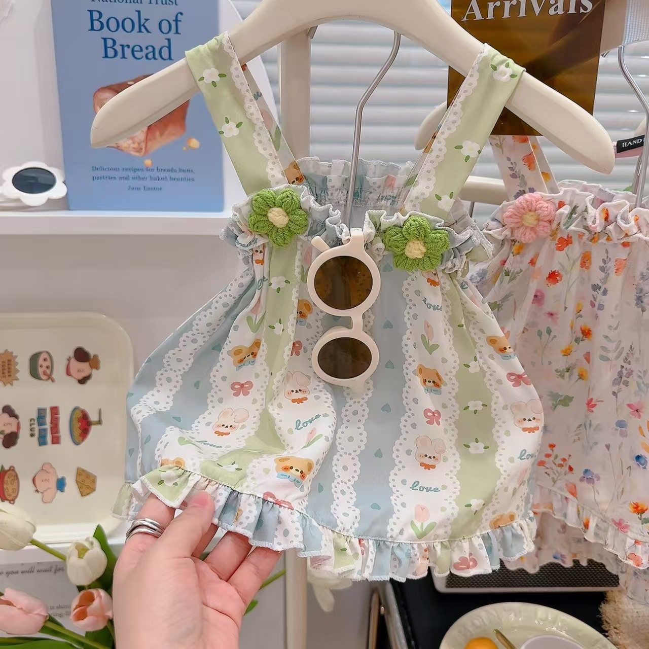 New Girls' Floral Print Set, Stylish Baby Spaghetti Strap Two-Piece with Crochet Flower Ruffled Lace