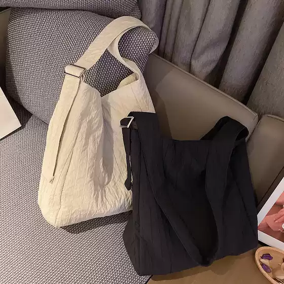 Personalized Bags for Women 2026 New Style Simple Casual Crossbody Tote Bag Large Capacity Pleated Texture Mother-Daughter Bag for Women