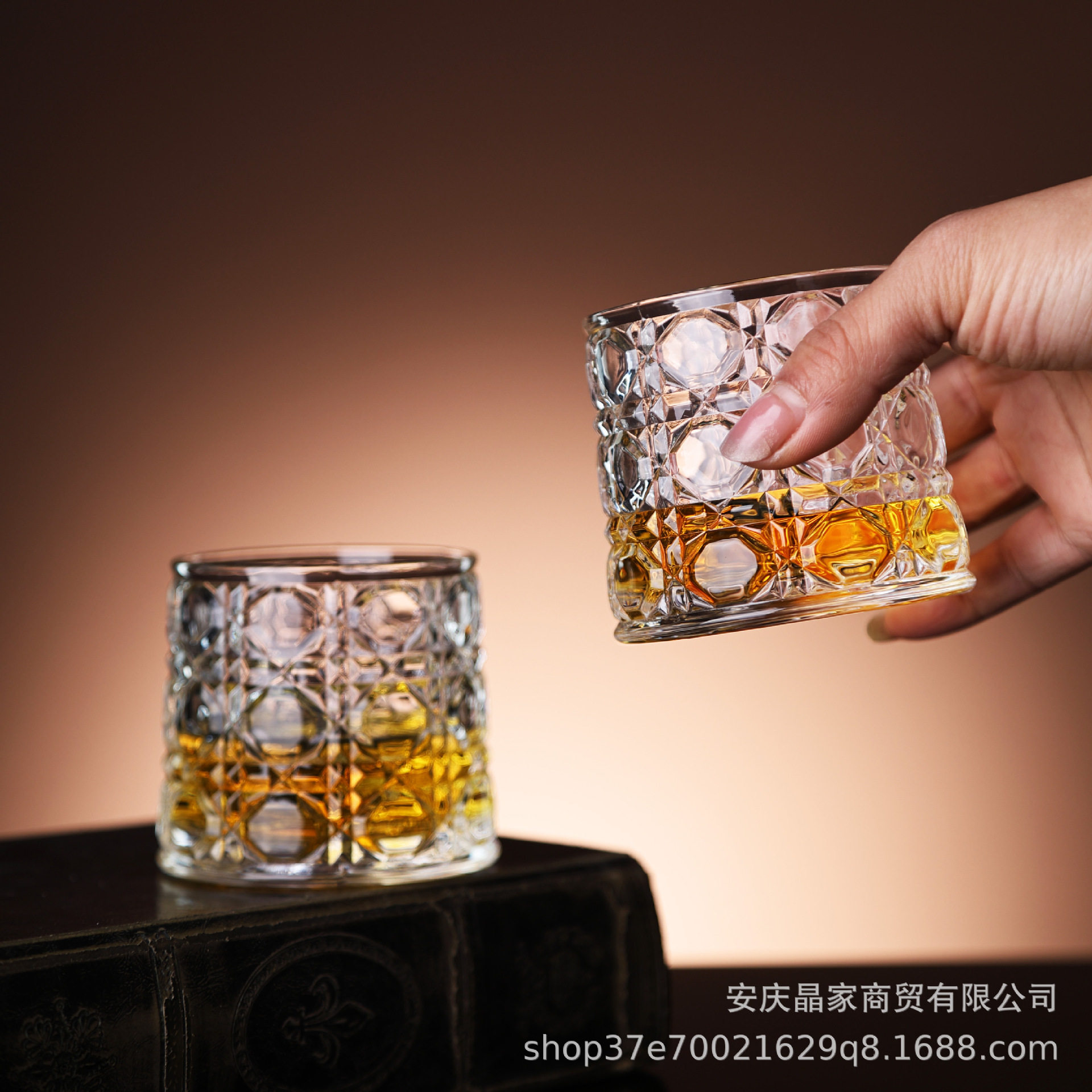 [Factory Direct Sales] Bar Whiskey Glass, Foreign Wine Glass, Classical Brandy Glass, Embossed Glass