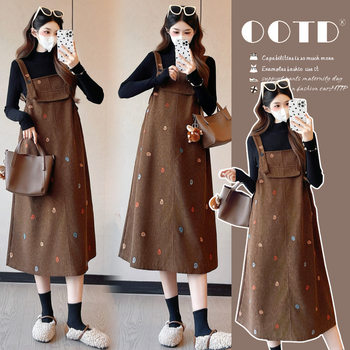 Real Shot of 2025 New Autumn and Winter Maternity Wear Corduroy Embroider Korean Style Loose Large Size Suspender Skirt + Bottoming Sweater
