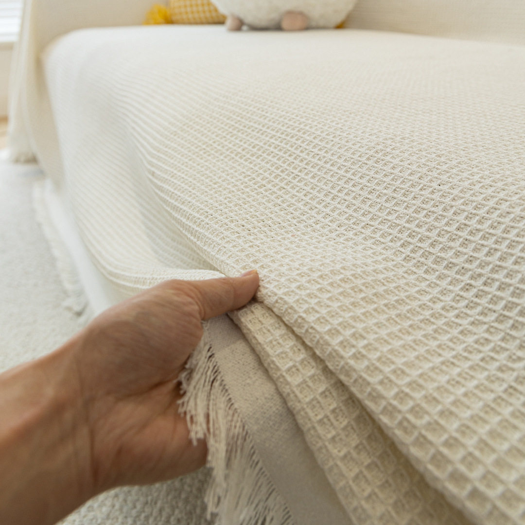 Modern Simple and High-End 2025 New Four-Season Universal Sofa Towel, a Whole Piece of Cover Cloth, Non-Slip Sofa Cover Blanket