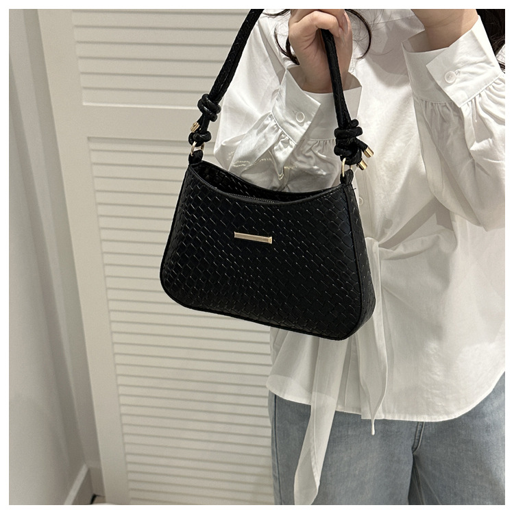 O1CN01gHFmfH1L08aAnWzau !!2216157661236 0 cib