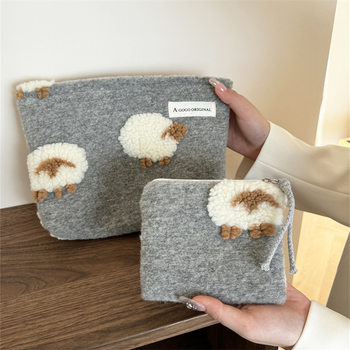 New Wool Lamb Wool Cosmetic Bag Cosmetic Storage Bag Inner Bag Red Bag Portable Large Capacity Clutch Bag