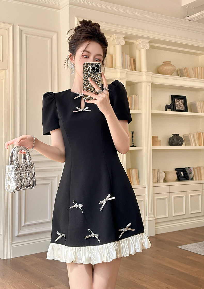 Đầm suông midi tay ngắn cổ tròn eo cao phong cách Pháp — [Màu đen] chi tiết 1