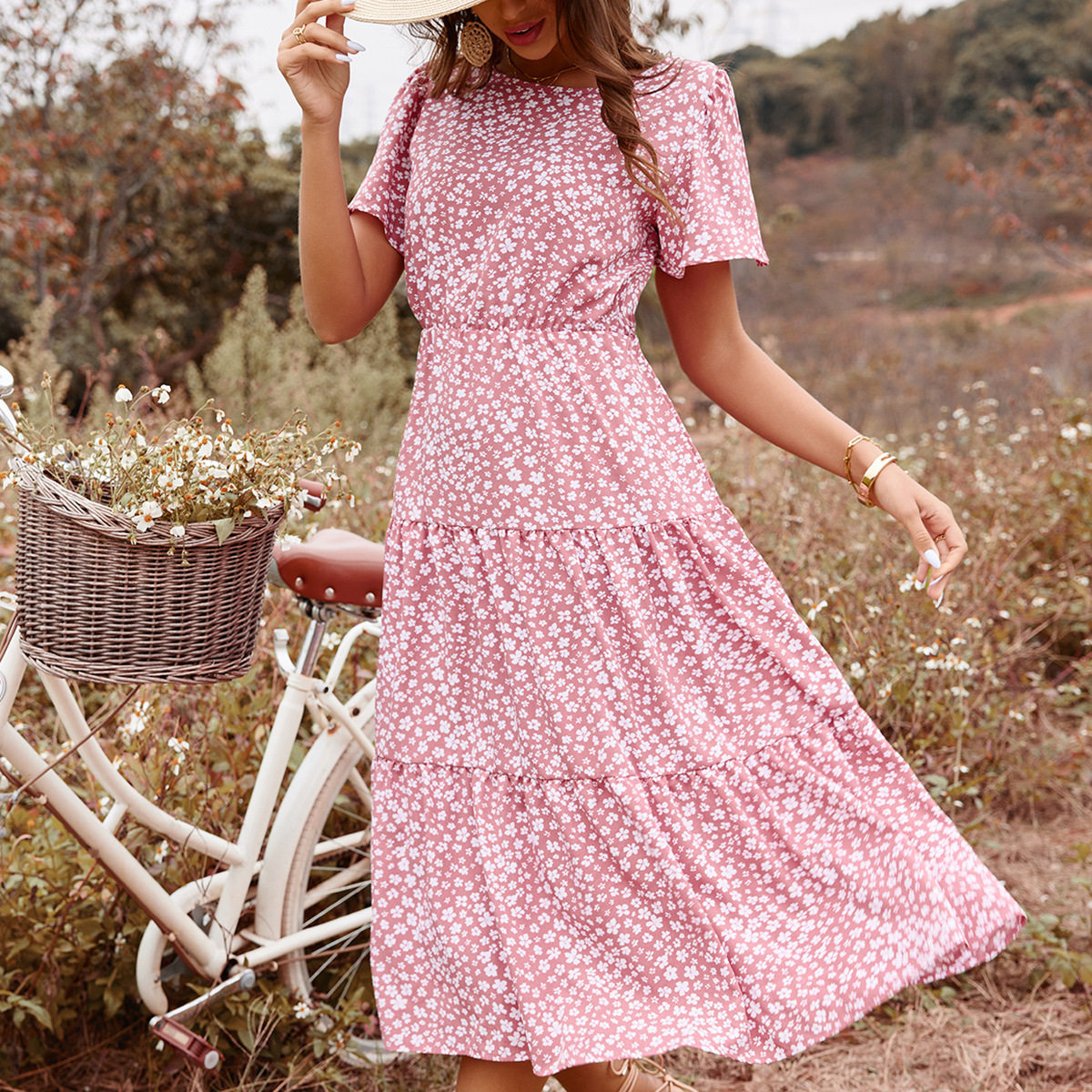 Floral Print Short Sleeve Dress Elegant Vacation Style Perfect for Summer Occasions Available for Wholesale