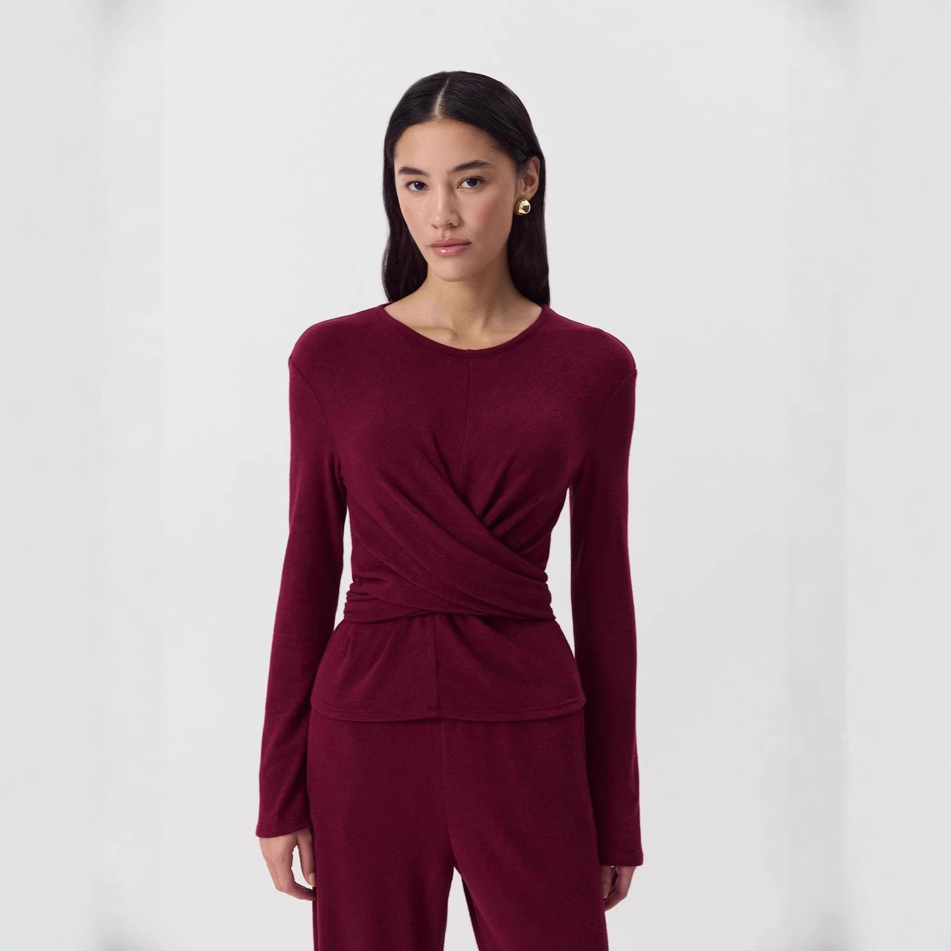 Womens Soft Modal Two Piece Set Casual Tie Waist Top and Cuffed Pants Spring and Autumn Fashion Wholesale Available