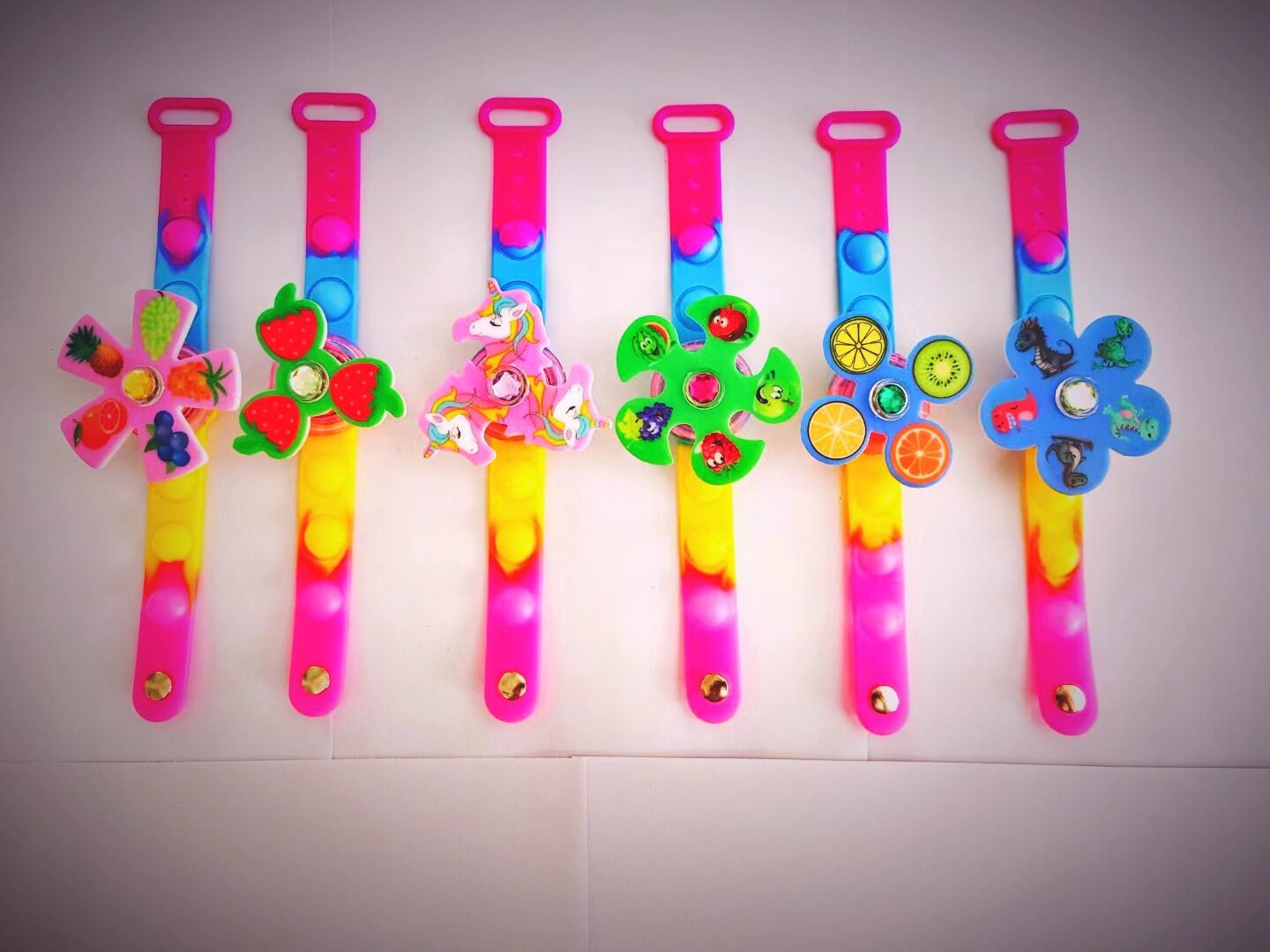 跨境热卖爆款发光陀螺手表儿童解压闪光LED手环派对玩具小礼品