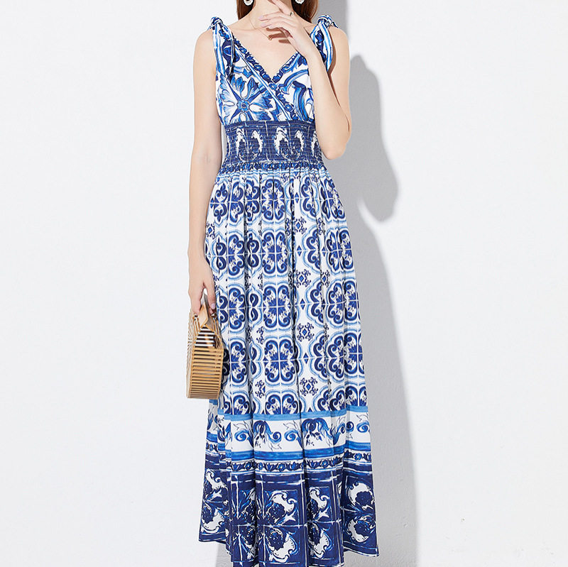 Summer Floral Maxi Dress for Women Elegant Design Slimming Fit Adjustable Straps Perfect for Vacations and Casual