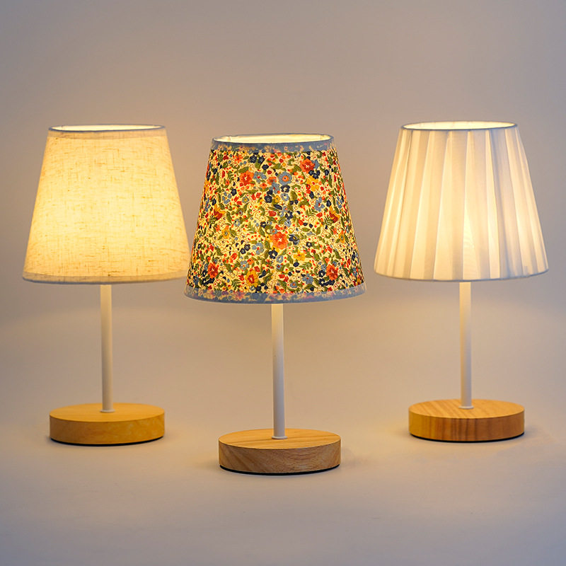 Solid wood fabric usb small table lamp bedroom bedside lamp study dormitory led night light creative atmosphere lamp decoration