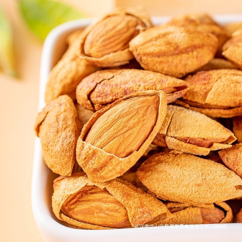 Discounted Packaging of Almonds and Nuts Including Dried New Arrivals for Pregnant Women, Large Thin-Skinned Almonds