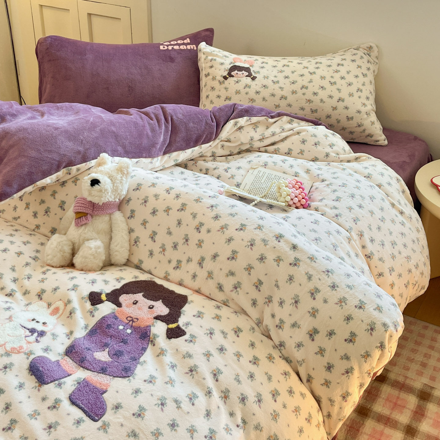 Xiaohongshu Blogger Recommends High-Weight Milk Velvet Cute Cartoon Towel Embroidered Four-Piece Dormitory Three-Piece Set