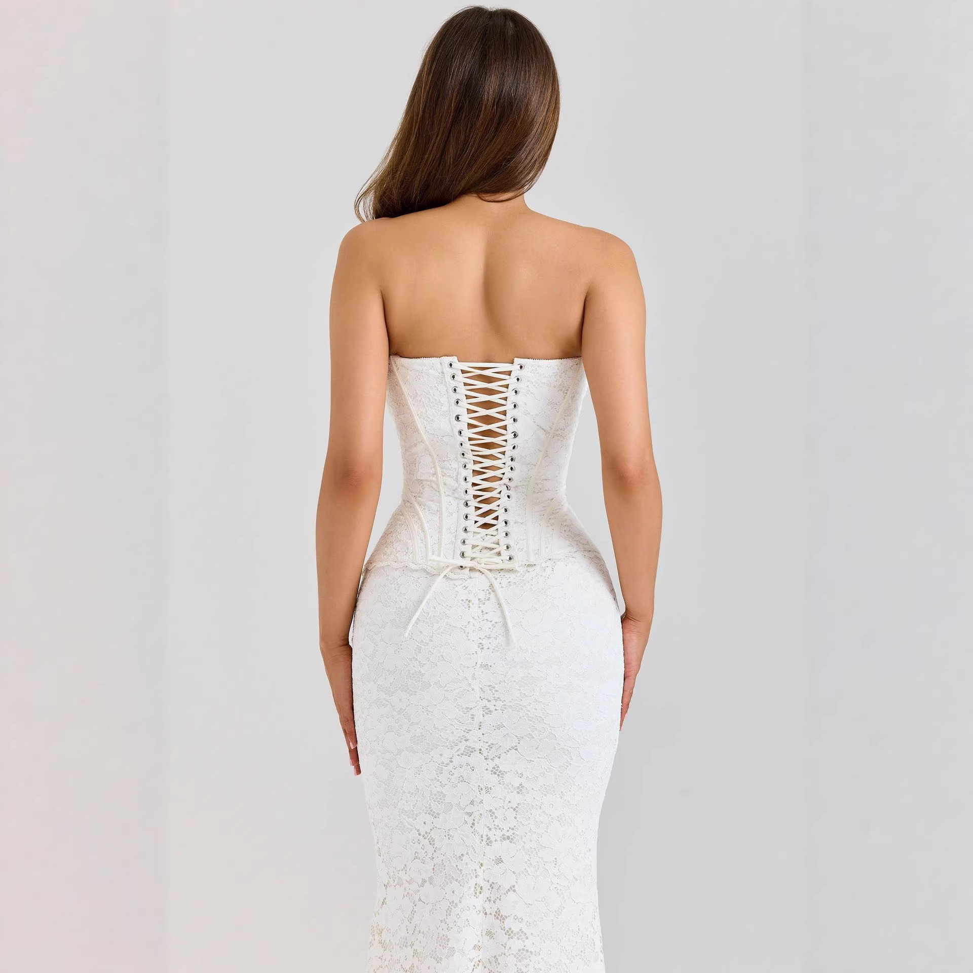 Lace Strapless Bodycon Dress Backless Waist Cinching Elegant Design Perfect for Parties and Formal Events OEM