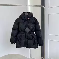 2023 Winter New P Home Triangle Label Bag Letter Badge Black Waist Down Jacket Coat