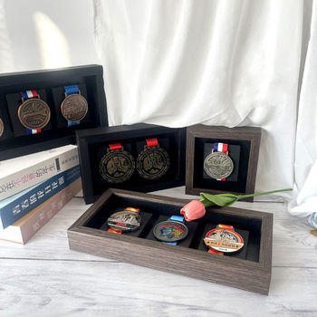 Creative Games Medal Storage Wooden Photo Frame Display Stand Black Marathon Sports Framed Photo Frame