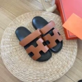 Palm print brown