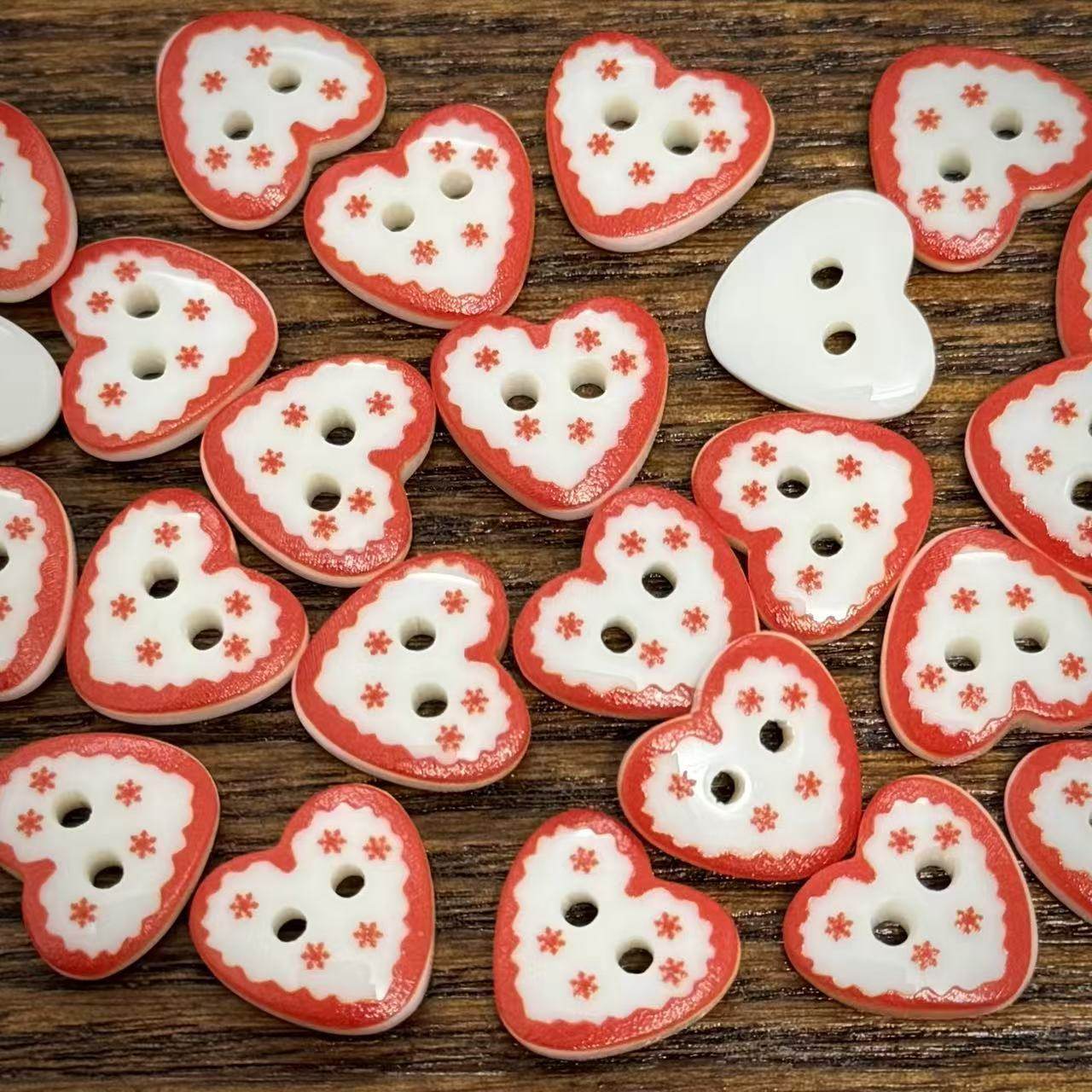 Designed Heart Buttons Hand-Painted Red Lines Kidsren's Cartoon Handmade DIY Buttons Bjd Baby Clothes Decorative Accessories