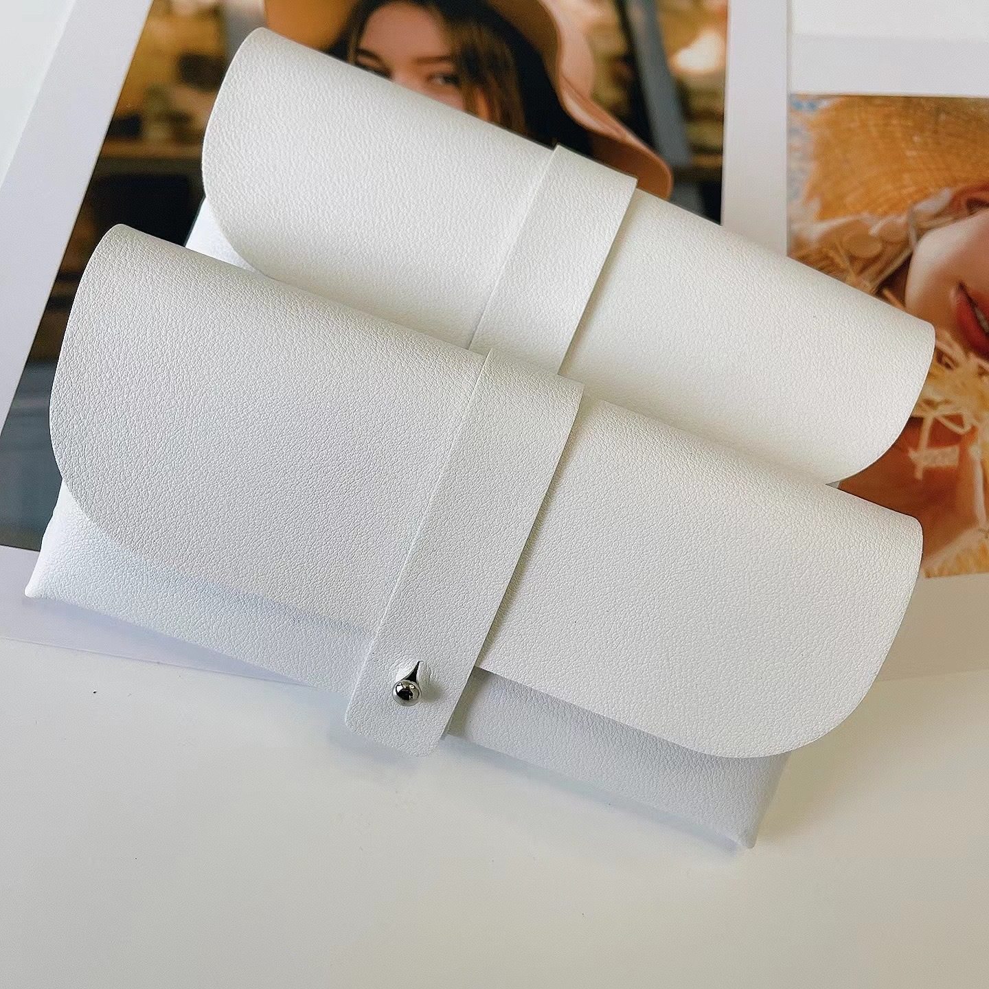 白いスナップボックス