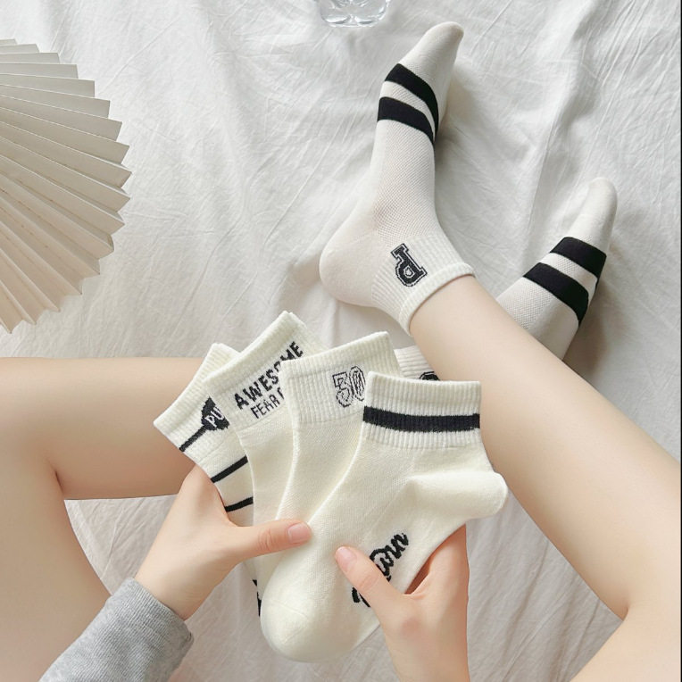 白色袜子女春夏季薄款ins潮纯色卡通学生运动短筒袜诸暨袜子批发