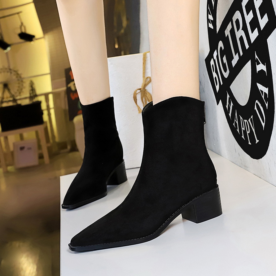 (Mới) Mã A9154 Giá 810K: Boot Cổ Thấp Nữ Huesin Mũi Nhọn Gót Vuông Hàng Mùa Xuân Thu Đông Phong Cách Âu Mỹ Giày Dép Nữ Chất Liệu G03 Sản Phẩm Mới, (Miễn Phí Vận Chuyển Toàn Quốc).