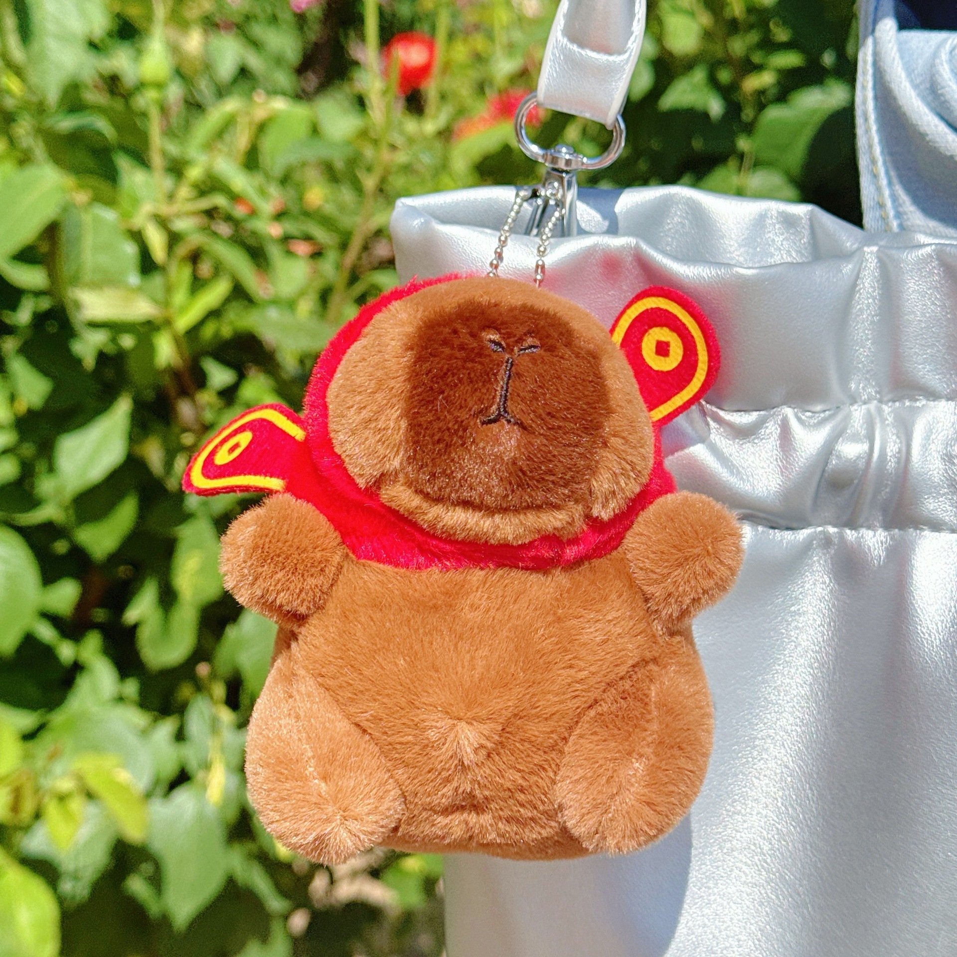 可爱卡皮巴拉公仔水豚鼠毛绒玩具玩偶钥匙扣书包挂件抓机娃娃批发