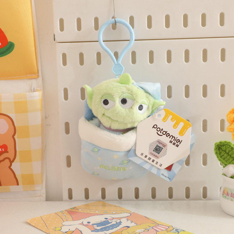 正版迪士尼草莓熊挂件史迪仔公仔毛绒玩偶朱迪尼克钥匙扣背包挂饰