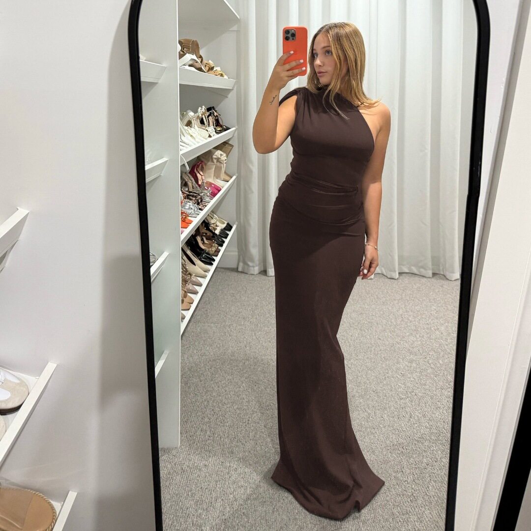 Elegant Womens Bodycon Dress Solid Color Asymmetrical Shoulder Sleeveless Ruched Design Spring Summer Occasion