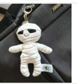 D white mummy pendant