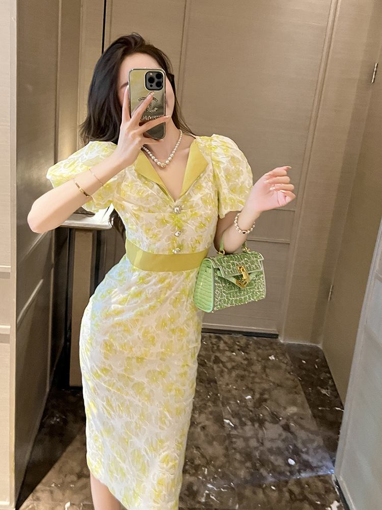 (Mới) Mã K7633 Giá 1190K: Váy Đầm Liền Thân Dáng Dài Nữ Chtdng Tay Phồng Hàng Mùa Hè Họa Tiết Hoa Kín Cổ Thời Trang Nữ Chất Liệu G04 Sản Phẩm Mới, (Miễn Phí Vận Chuyển Toàn Quốc).