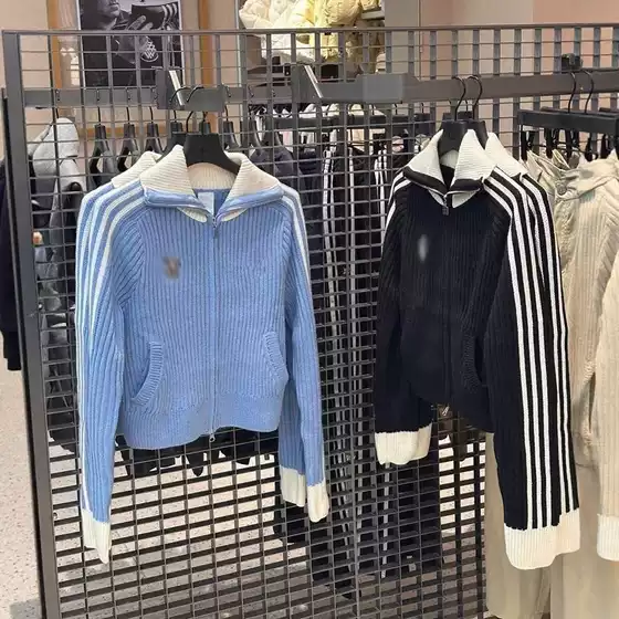 New Women's Casual Sweater, Retro Fashion, Contrasting Color Stripes, Sports Slim-Fit Knitted Cardigan Jacket, Versatile