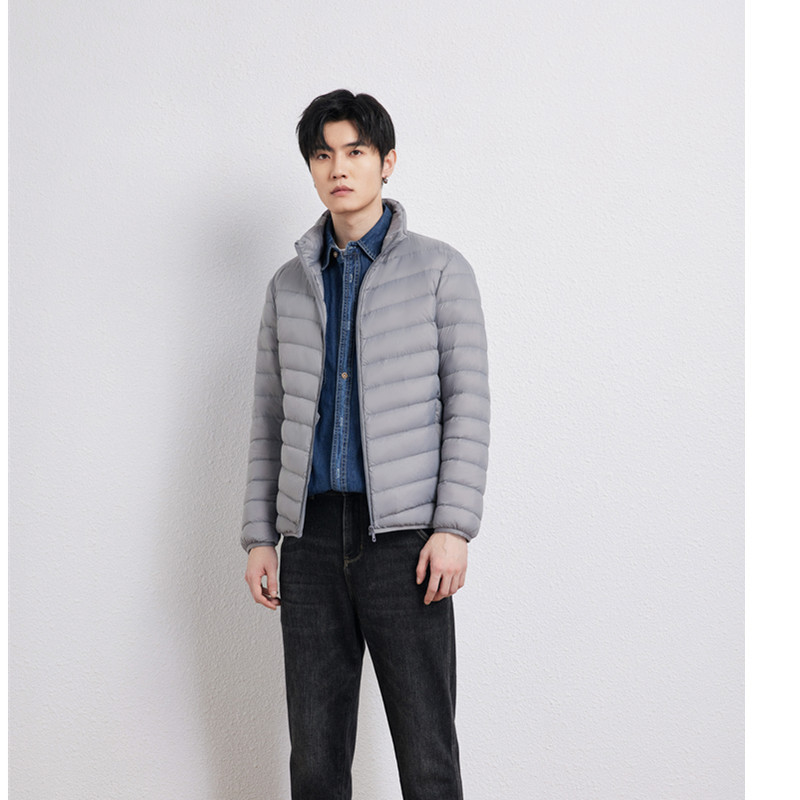 2025年新轻薄款羽绒服男士短款立领秋冬90白鸭绒宽松版休闲外套潮