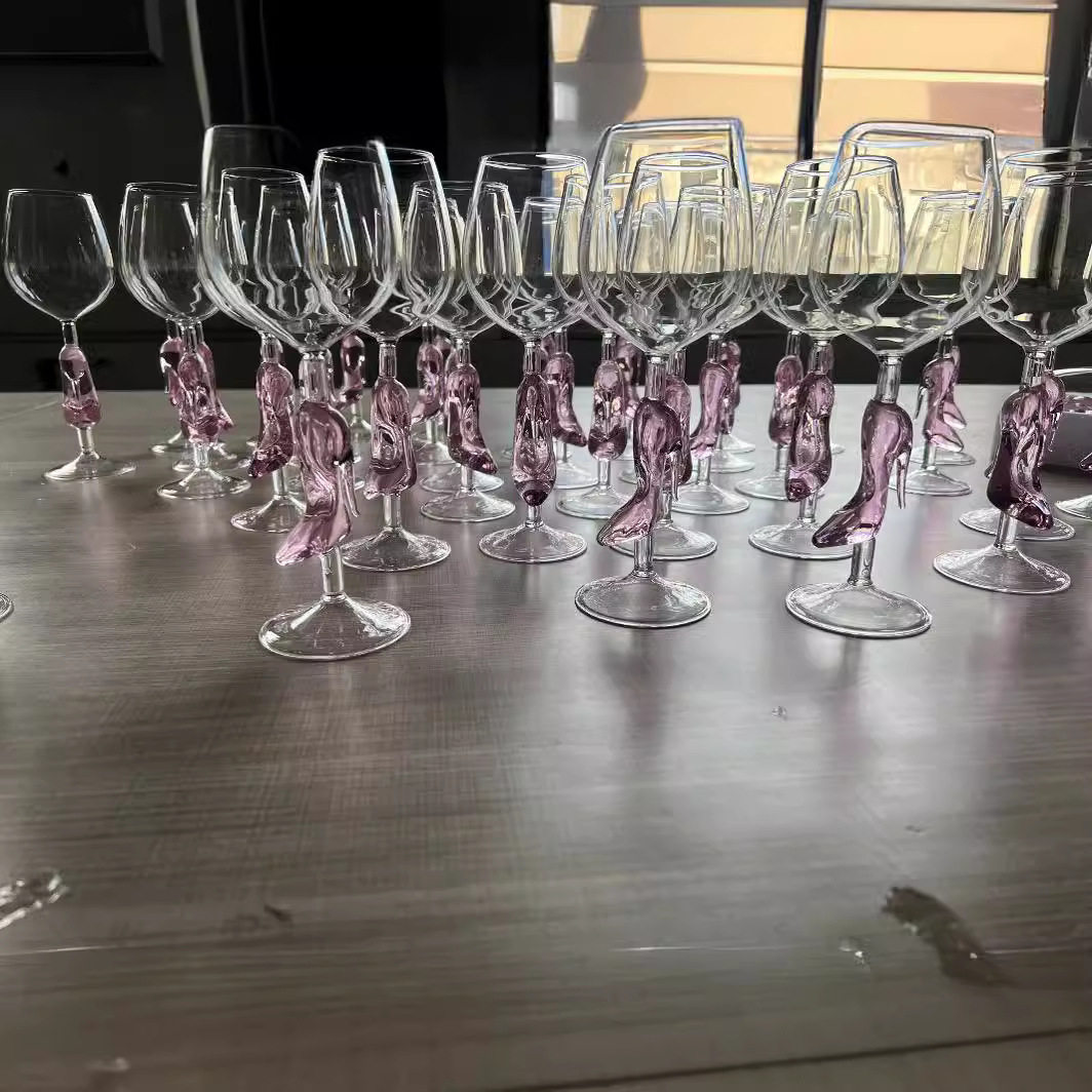 High-heeled shoes red wine glass borosilicate glass wine glass artificial personalized Goblet