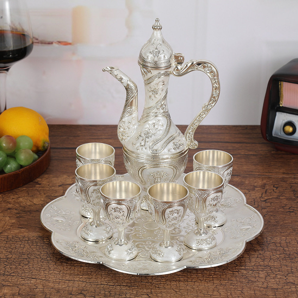 European-style Retro Liquor suit Household Creative Metal Cup Antique Wedding High-grade Old Wine Pot 8-piece Set for Delivery